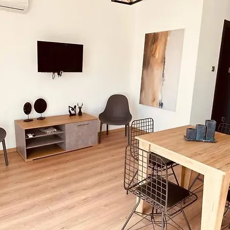 Mckenziegold Luxury & Spacious 2-bedroom By Myguest Cyprus